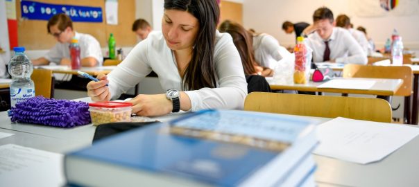 Új NAT - Gyöngyösi Család és KarrierPont